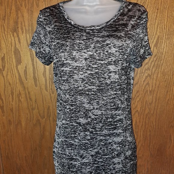 BKE Tops - Bke Short Sleeve Black/Grey Glitter Tee size Medium